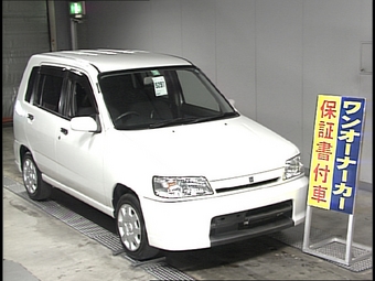 2000 Nissan Cube