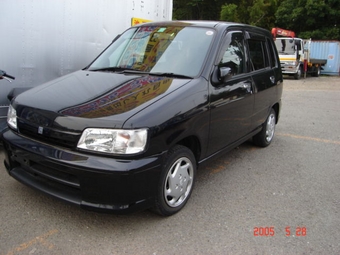 2000 Nissan Cube