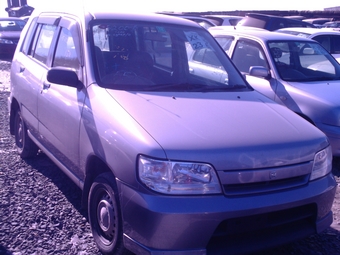 2000 Nissan Cube