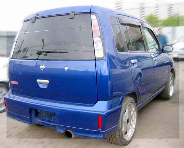 2000 Nissan Cube