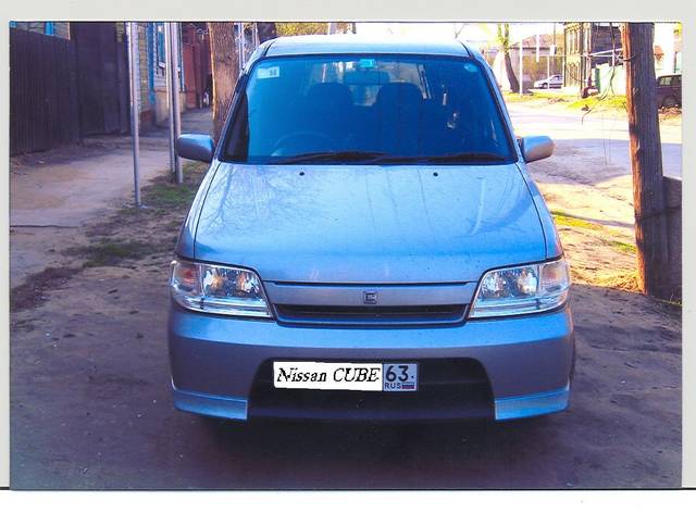 2000 Nissan Cube