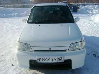 2000 Nissan Cube