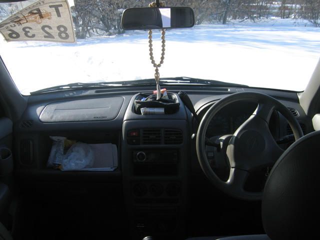 2000 Nissan Cube