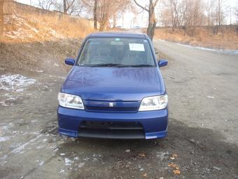 2000 Nissan Cube