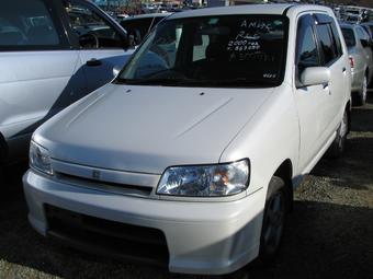 2000 Nissan Cube