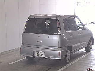 2000 Nissan Cube Photos