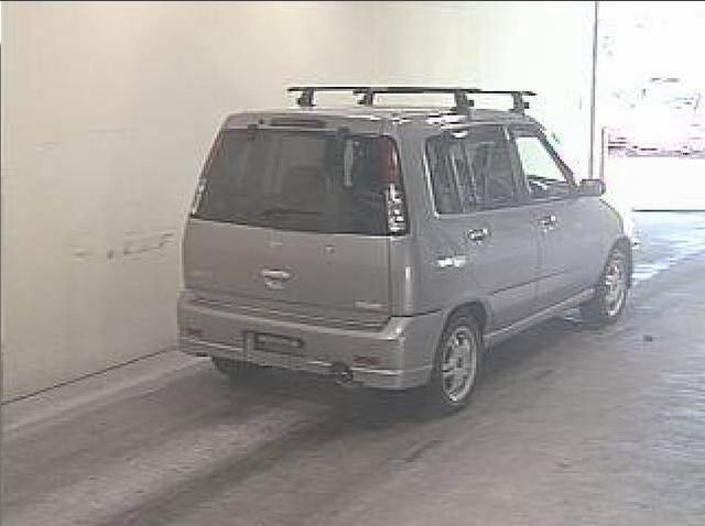 2000 Nissan Cube Pictures