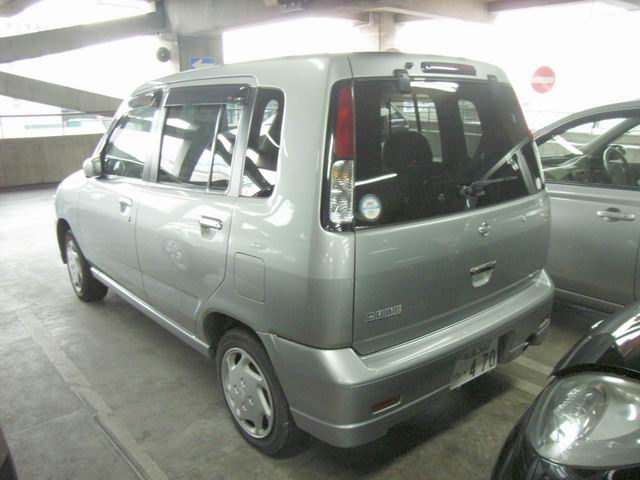 2000 Nissan Cube Pics
