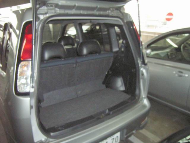 2000 Nissan Cube Pictures
