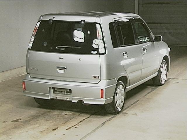 2000 Nissan Cube Pictures