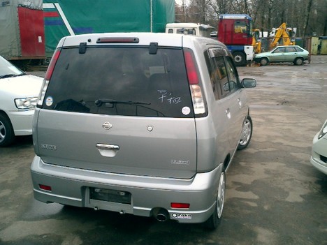 2000 Nissan Cube Photos