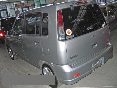 2000 Nissan Cube Pics