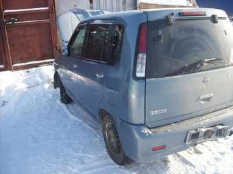 2000 Nissan Cube Pictures