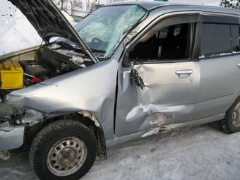 2000 Nissan Cube Pictures
