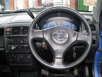 2000 Nissan Cube Pictures