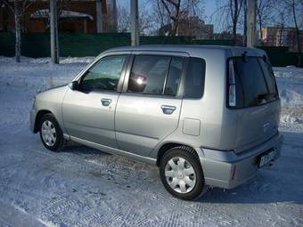 2000 Nissan Cube Images