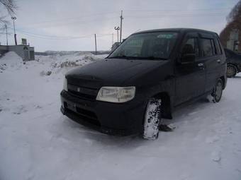 2000 Nissan Cube Photos