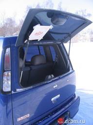 2000 Nissan Cube Photos