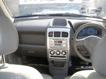 2000 Nissan Cube Pictures