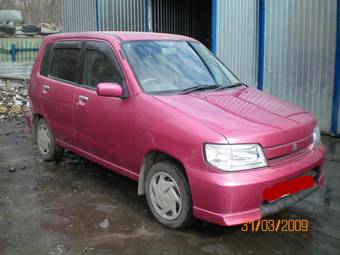 2000 Nissan Cube Photos