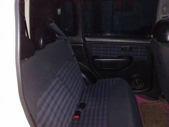 2000 Nissan Cube Photos