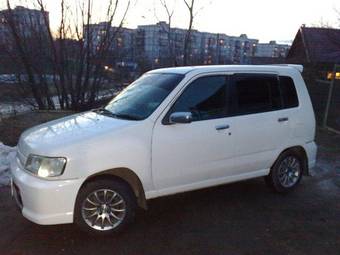 2000 Nissan Cube Pictures