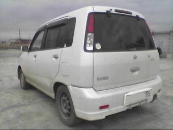 2000 Nissan Cube Pictures