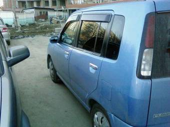 2000 Nissan Cube Photos