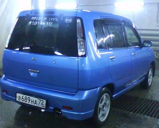 2000 Nissan Cube Photos