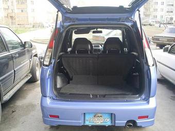 2000 Nissan Cube Photos