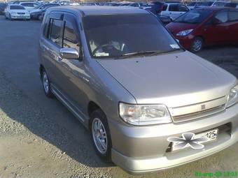 2000 Nissan Cube Pictures