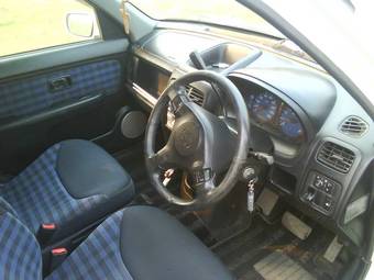 2000 Nissan Cube Wallpapers