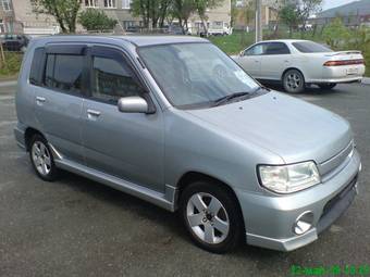 2000 Nissan Cube Pictures