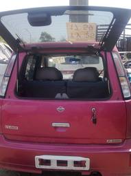 2000 Nissan Cube Photos