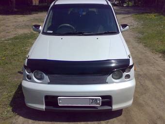 2000 Nissan Cube Images