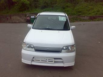 2000 Nissan Cube Pictures