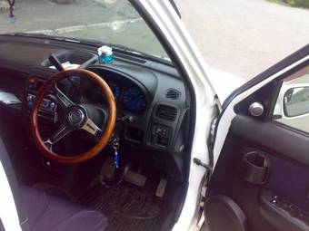 2000 Nissan Cube Photos
