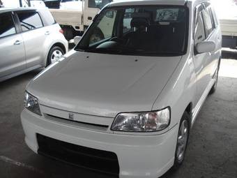 2000 Nissan Cube Photos