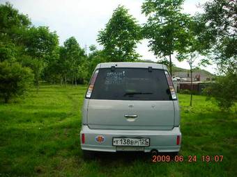 2000 Nissan Cube Photos