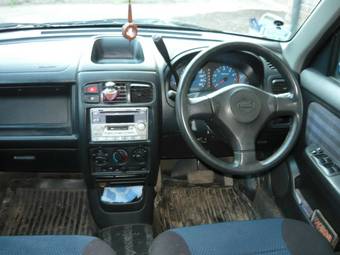 2000 Nissan Cube Photos