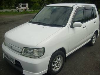 2000 Nissan Cube Pictures