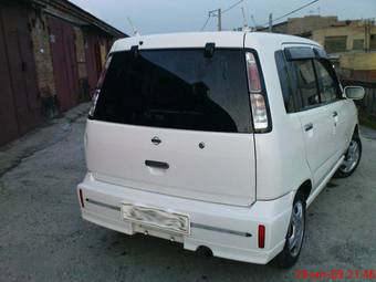 2000 Nissan Cube Pictures