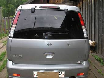 2000 Nissan Cube Photos