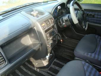 2000 Nissan Cube Photos