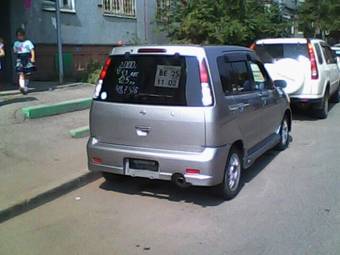 2000 Nissan Cube Pictures