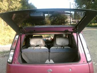 2000 Nissan Cube Photos