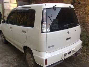 2000 Nissan Cube Pictures