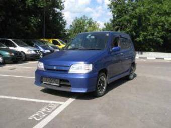 2000 Nissan Cube Pictures