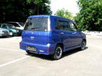 2000 Nissan Cube Pictures