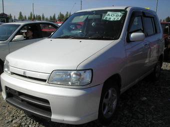 2000 Nissan Cube Pictures